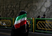 ЕС продлил санкции против Ирана на год ЕС продлил санкции в отношении Ирана