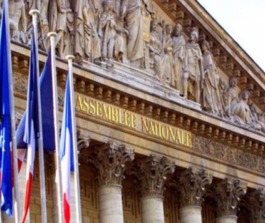 Парламент Франции проголосовал за отмену антироссийских санкций Парламент Франции