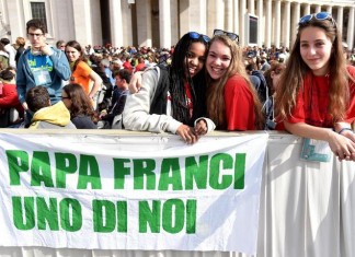 Папа Франциск благословил юных паломников Юбилей детей и подростков в Риме