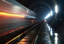 Швейцария открывает движение поездов по самому длинному в мире Готардскому тоннелю Европа открывает скоростное сообщение поездов через Сен-Готард