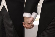 Парламент Италии одобрил однополые союзы Парламент Италии одобрил однополые союзы