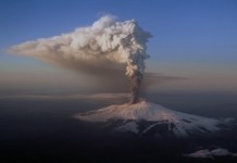 На Сицилии проснулся вулкан Этна на Сицилии проснулся вулкан Этна