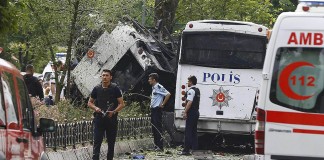 При взрыве в Стамбуле погибли 11 человек При взрыве в Стамбуле погибли 11 человек