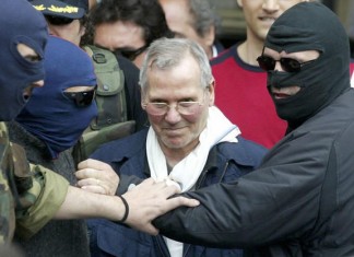 В Италии скончался босс сицилийской мафии “Коза Ностра” В Италии умер босс сицилийской "Коза ностры" Бернардо Провенцано