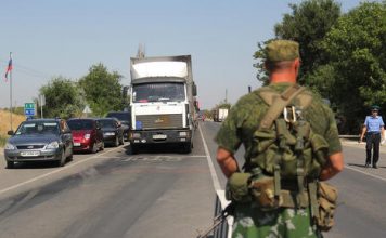 L’Fsb accusa l’Ucraina: sventati attacchi terroristici in Crimea Checkpoint sul confine russo-ucraino Andrej Iglov RIA Novosti