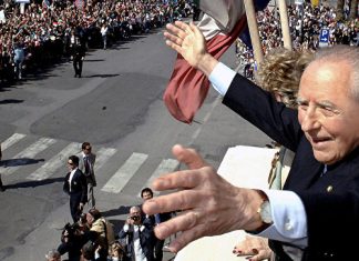 В Риме скончался бывший президент Италии Карло Адзелио Чампи Карло Адзелио Чампи