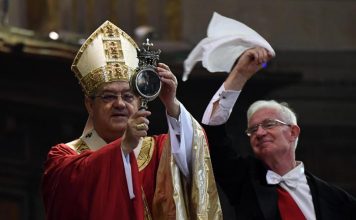 В Неаполе повторилось “чудо святого Януария” Святой Януарий