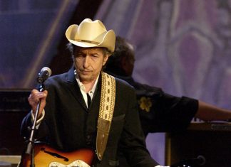 Нобелевскую премию по литературе присудили Бобу Дилану Боб Дилан