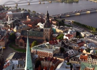 Все принятые Латвией беженцы уехали из страны латвия