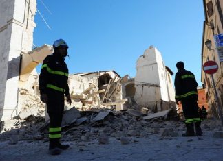 Путин: РФ готова помочь Италии в ликвидации последствий землетрясения разрушения