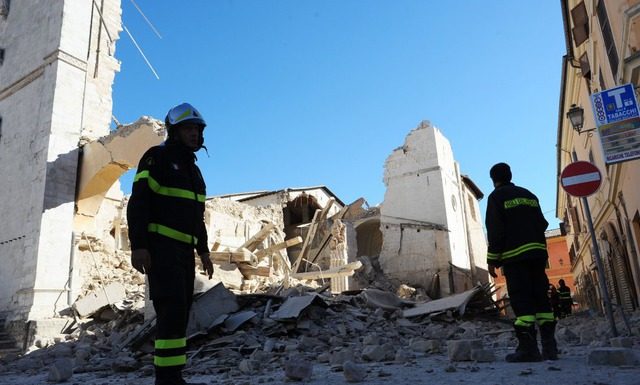 Путин: РФ готова помочь Италии в ликвидации последствий землетрясения разрушения