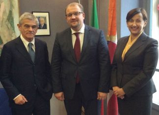 Почетное консульство Беларуси открылось в Турине В итальянском Турине открыли почетное консульство Беларуси