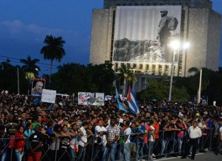 В Гаване прошли траурные мероприятия в честь Фиделя Кастро траурный митинг гавана