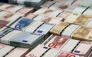 Итальянский референдум обрушил евро евро