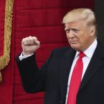 Дональд Трамп вступил в должность 45-го президента США Дональд Трамп