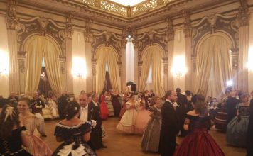 Большой русский бал прошел в Риме в атмосфере “Войны и мира” Толстого большой бал