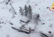 Отель под лавиной: 11 выживших, 5 погибших, 23 пропавших отель под лавиной