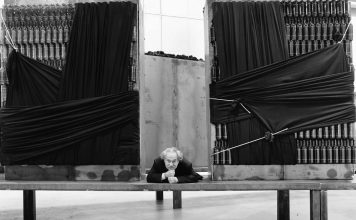 В Риме скончался художник Кунеллис