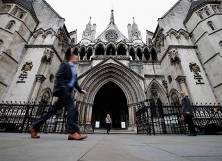 Украину обязали выплатить России три миллиарда долларов лондон суд