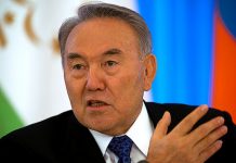 Назарбаев распорядился перевести казахский алфавит на латиницу назарбаев