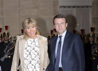 Берлускони назвал Макрона парнем, “которого водит под ручку красивая мама”