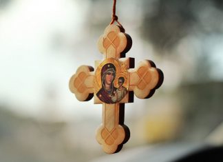 Русская православная церковь отмечает сегодня День крещения Руси