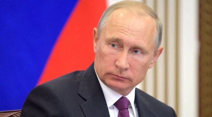 Путин предупредил о “молниеносных ударах” в случае угрозы для России