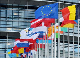 Саммит ЕС завершился призывом к милитаризации и поддержке Украины