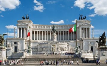 Вице-премьер Италии подтвердил готовность сократить взносы в бюджет ЕС