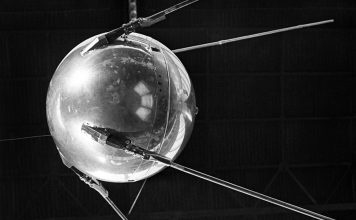 Человечество отмечает 60 лет с начала космической эры