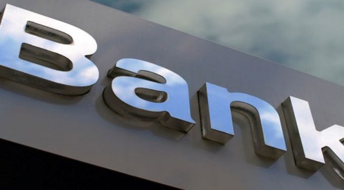 Путин смягчил валютный надзор для россиян-эмигрантов