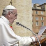 Папа Франциск нашел способ победить педофилию. Паства против