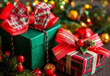 Россияне назвали самые желанные и необычные новогодние подарки от коллег