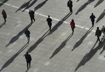 Безработица в еврозоне в августе выросла до 6,3%