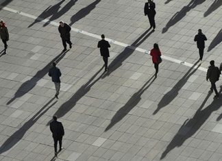 Безработица в еврозоне в августе выросла до 6,3%