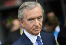 Президент Louis Vuitton Moet Hennessy стал самым богатым человеком Европы