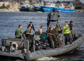 Глава МИД Италии предложил направить налоги с интернет-корпораций Африке