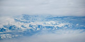 В Антарктиде в свежевыпавшем снеге впервые был найден пластик