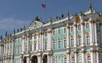 Эрмитаж вошел в первую десятку самых посещаемых музеев в мире