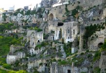 Booking.com: самым гостеприимным городом в 2022 году названа Матера в Италии