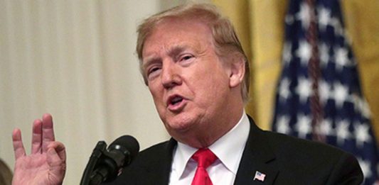 Трамп подписал указ о пошлине 10% «для всех стран»