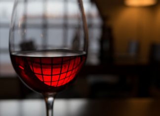 Экспорт итальянского вина в Россию упал на 68% за два месяца