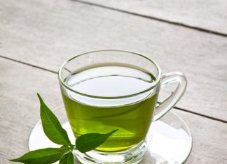 Названы чаи, способные справиться с коронавирусом