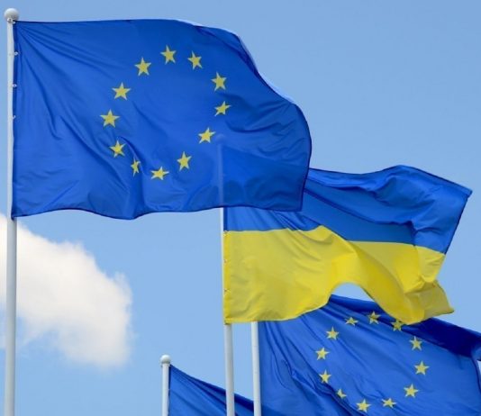 Евросоюз одобрил выделение 5 млрд евро в качестве помощи Украине