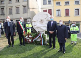 В Италии открыли памятник советскому партизану Вилли