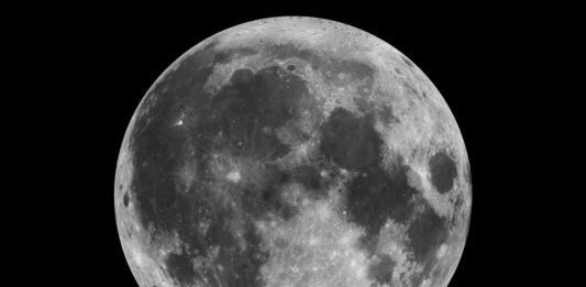 НАСА готовится к первой более чем за 50 лет пилотируемой миссии к Луне