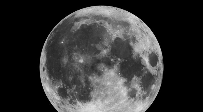 На Луне обнаружили воду