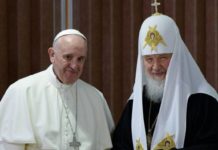 Патриарх Кирилл обсудил ситуацию на Украине с папой римским Франциском