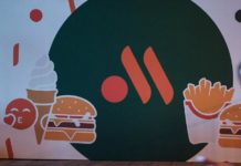 Independent: жизнь россиян за год действия санкций со стороны Запада почти не изменилась