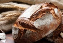 В странах Евросоюза резко подорожал хлеб